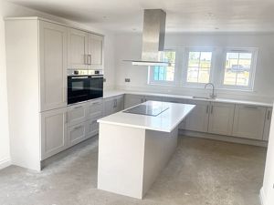 Kitchen- click for photo gallery